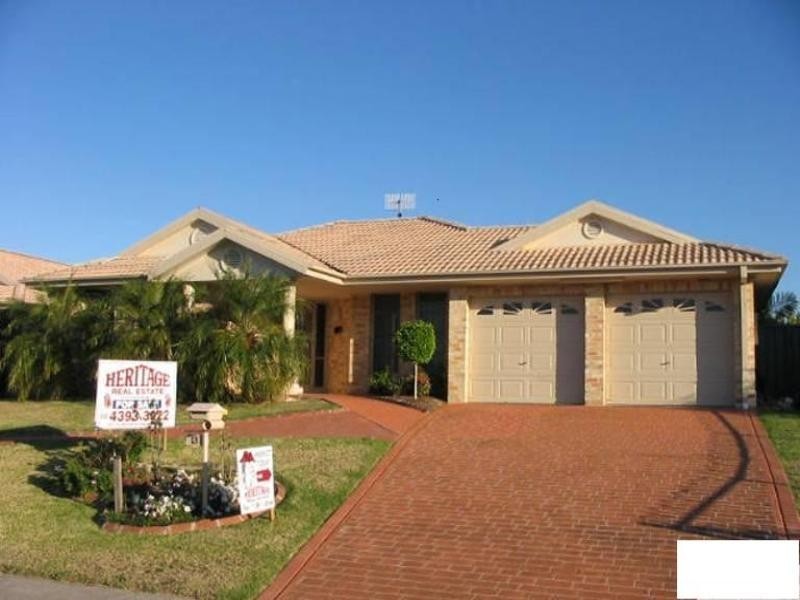 13 Samantha Close, Kanwal NSW 2259