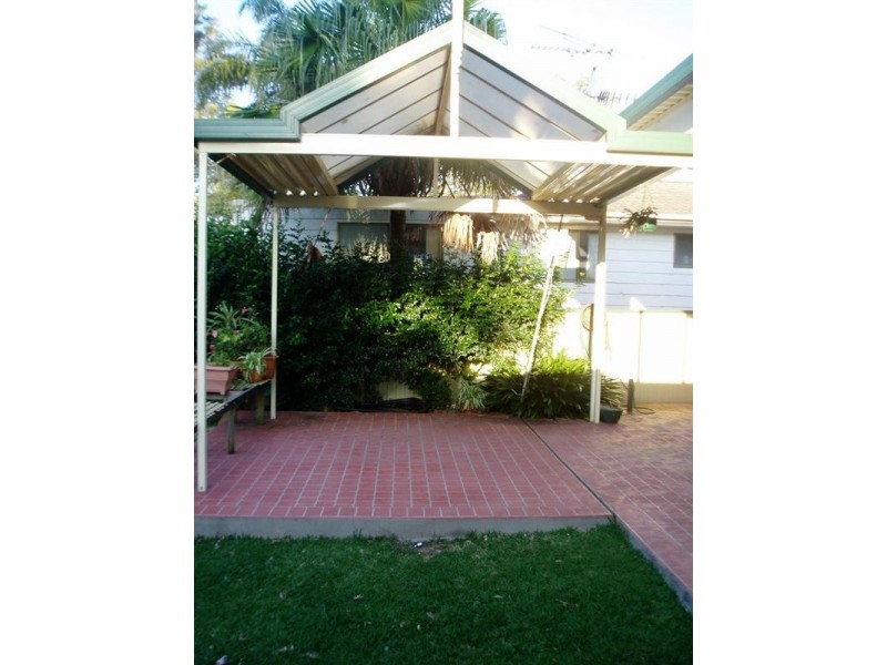 27 Yackerboom Avenue, Buff Point NSW 2262