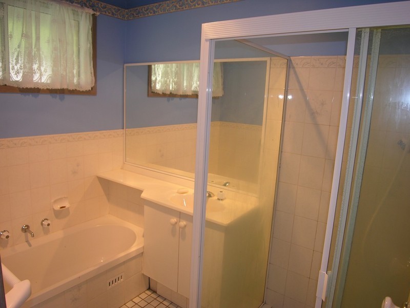 8 Karwin Close, Buff Point NSW 2262