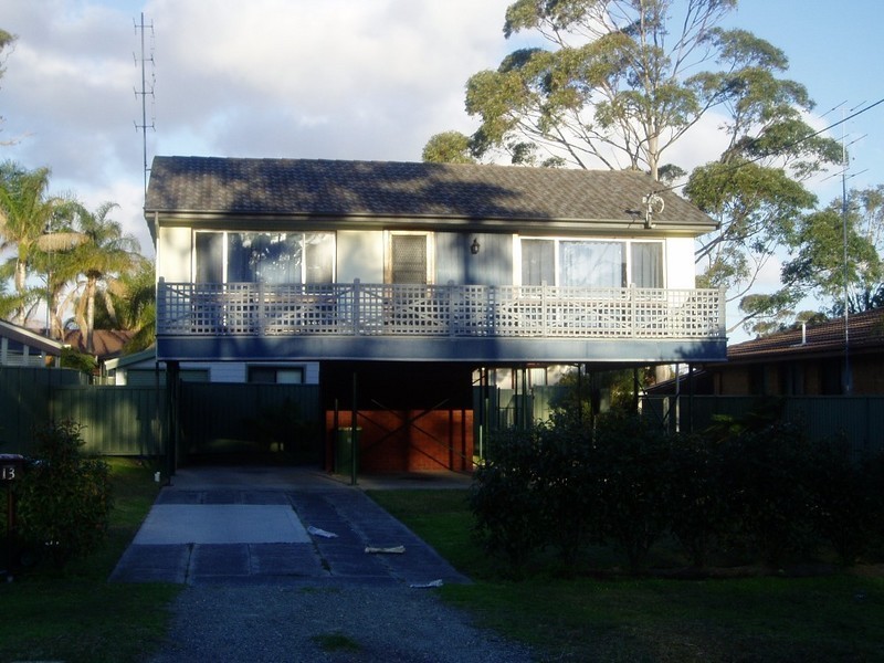 13 Walu Avenue, Budgewoi NSW 2262