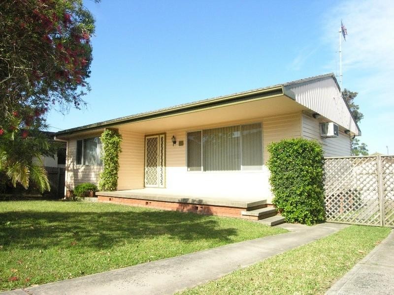 93 Coonanaga Avenue, Budgewoi NSW 2262