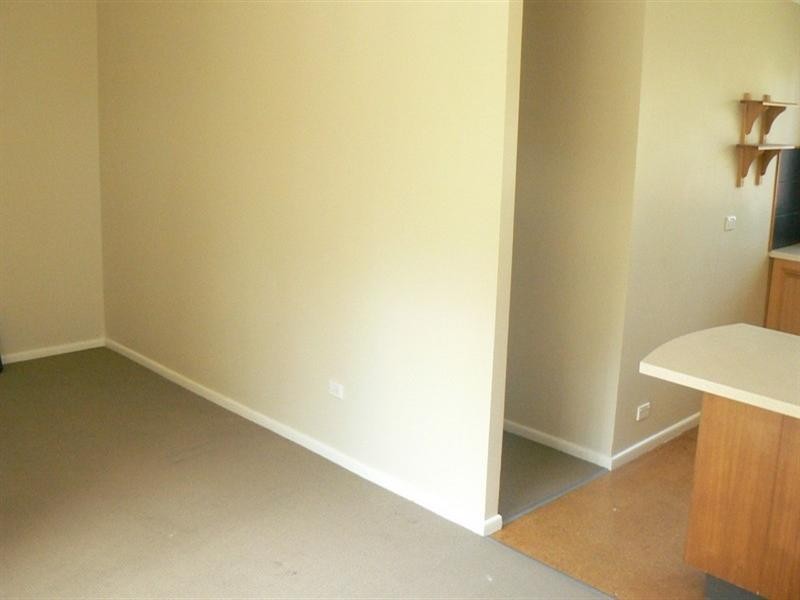 32 Elizabeth Bay Drive, Lake Munmorah NSW 2259