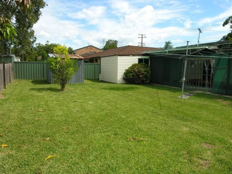 66 Natuna Avenue, Budgewoi NSW 2262