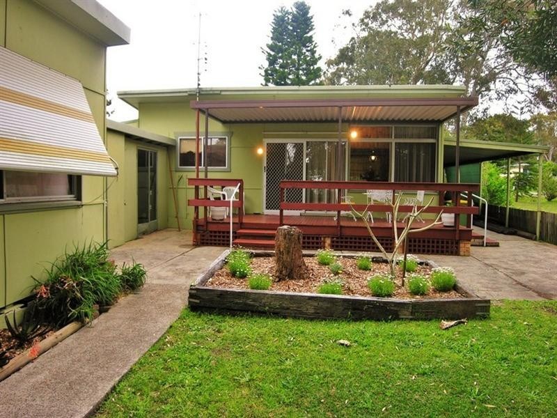21 Sunrise Avenue, Budgewoi NSW 2262