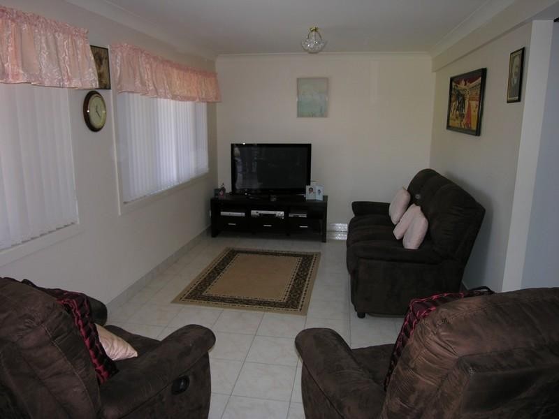 97 Woolana Avenue, Budgewoi NSW 2262