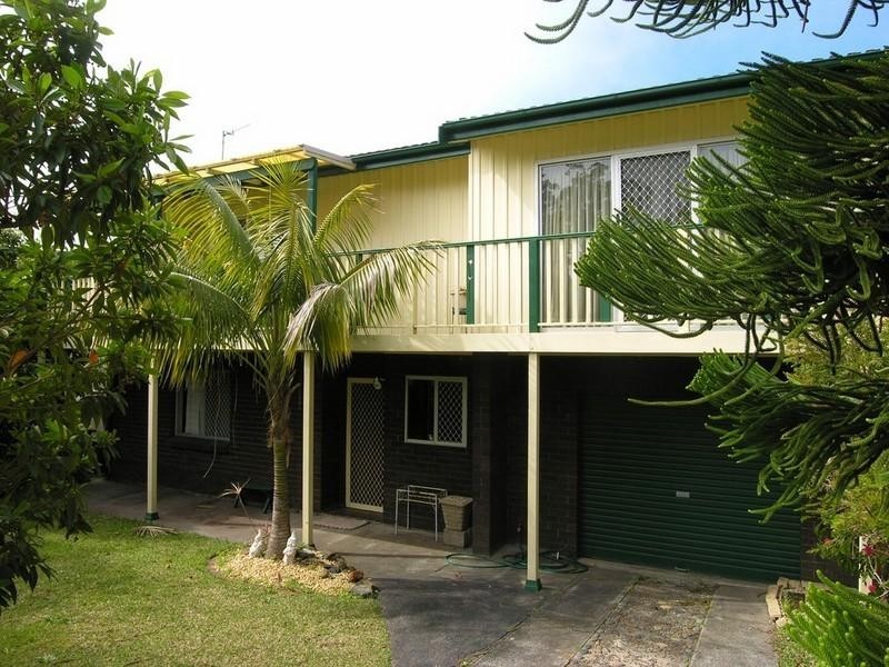 13 Woodlawn Drive, Budgewoi NSW 2262