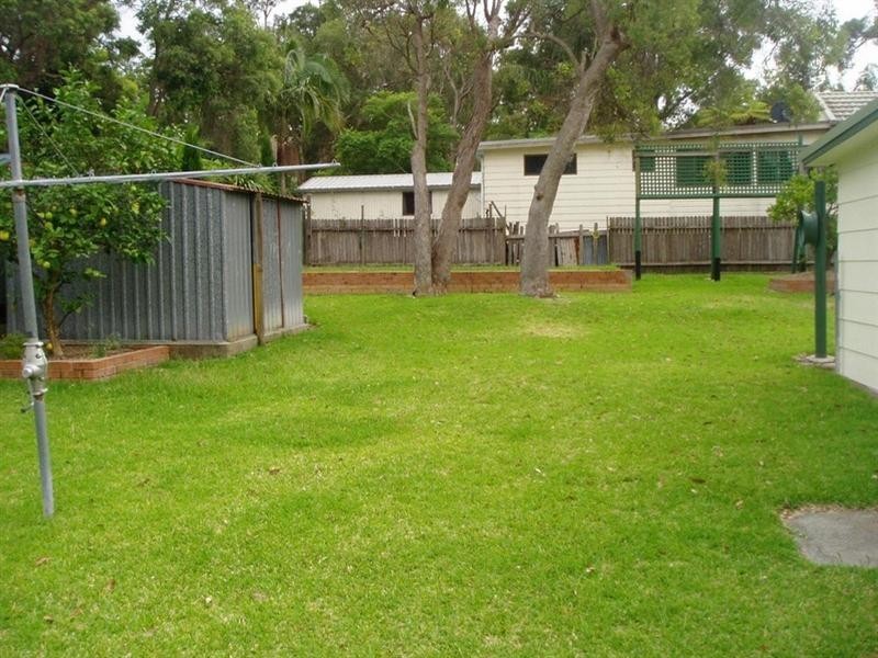 15 Kamilaroo Avenue, Lake Munmorah NSW 2259