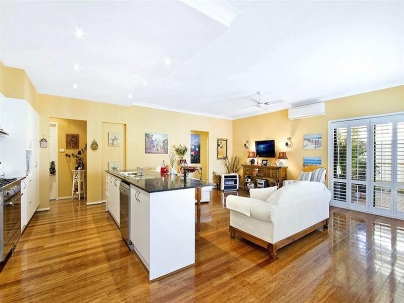 41 Barrington Drive, Woongarrah NSW 2259