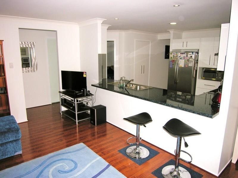 13 Anchorage Circuit, Summerland Point NSW 2259