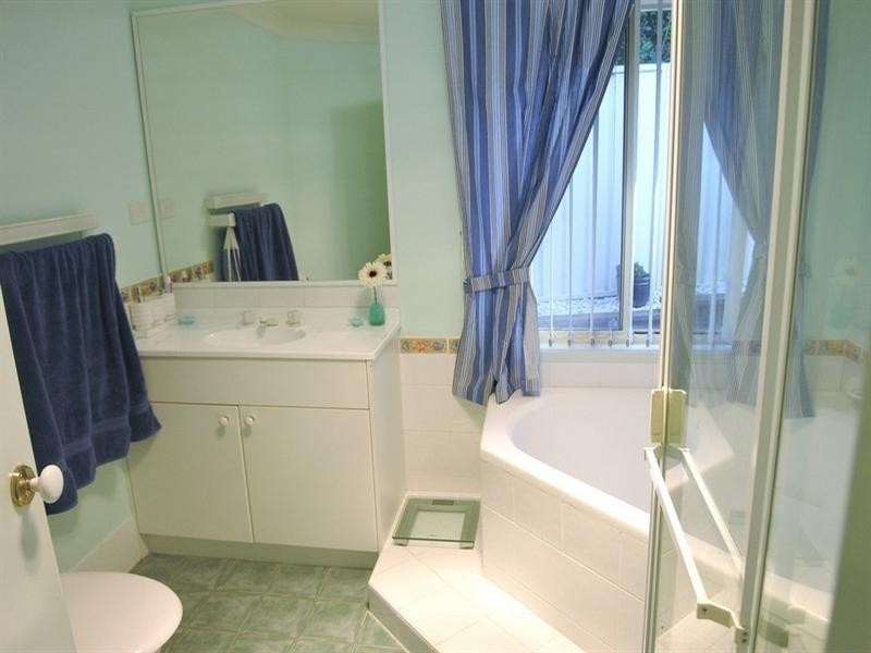 13 Anchorage Circuit, Summerland Point NSW 2259