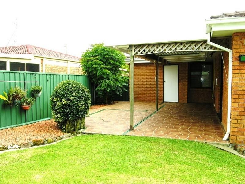 2 Elua Avenue, Budgewoi NSW 2262