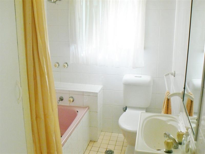 5 Wallarah Road, Gorokan NSW 2263