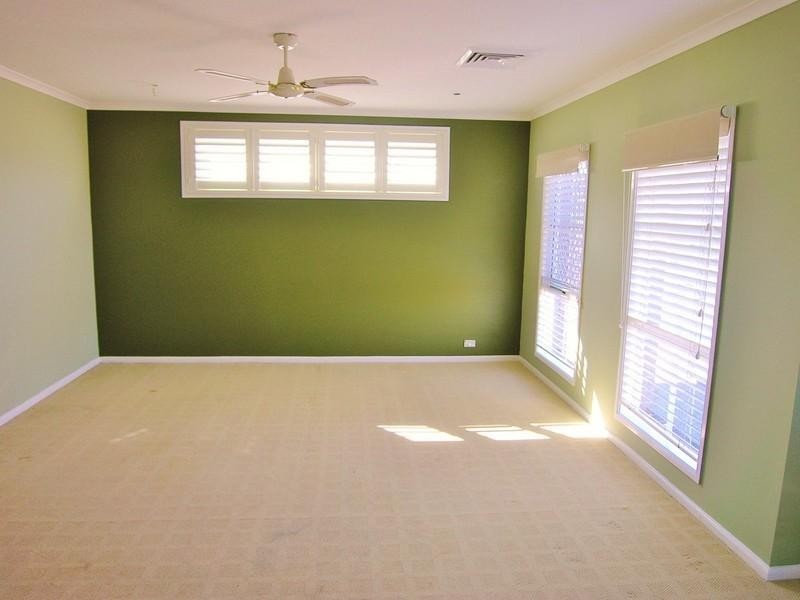 137 Roper Road, Blue Haven NSW 2262