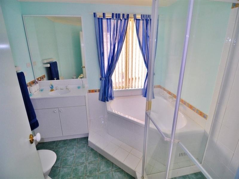 Summerland Point NSW 2259