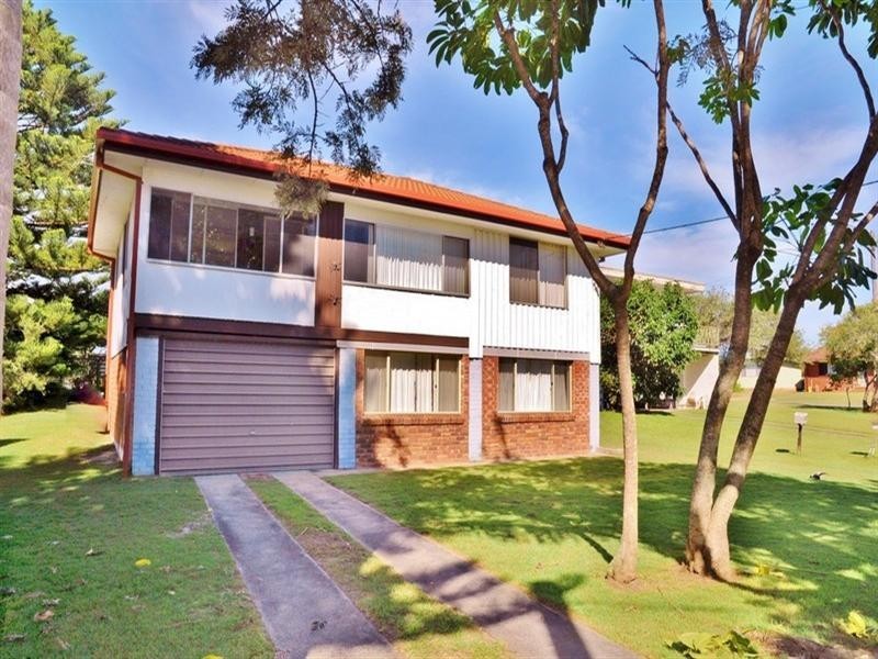 2 Uwa Street, Budgewoi NSW 2262