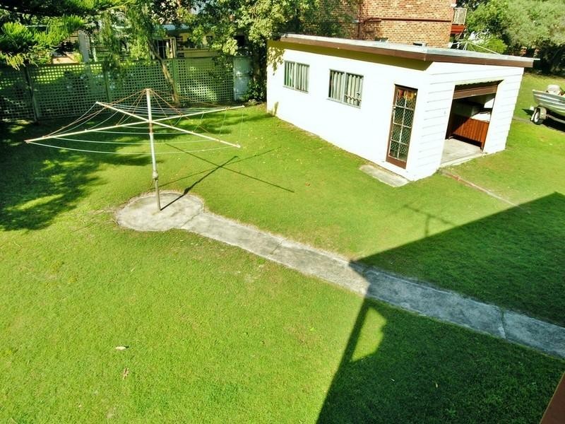 2 Uwa Street, Budgewoi NSW 2262