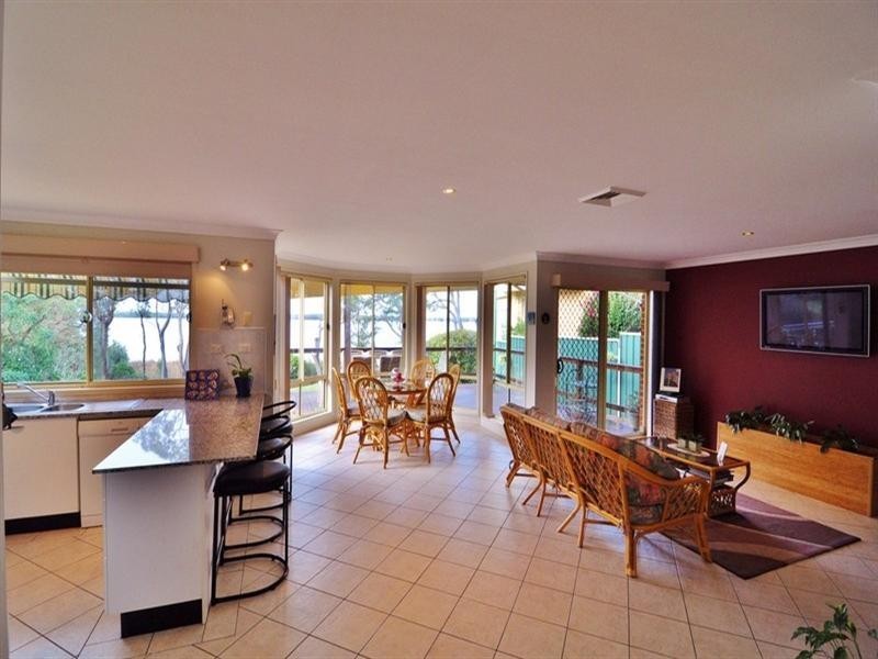 Halekulani NSW 2262