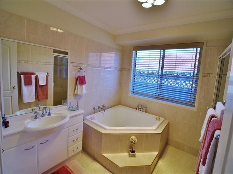 Summerland Point NSW 2259