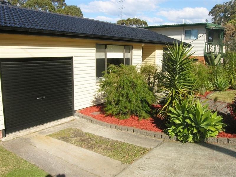 5 Woodlawn Drive, Budgewoi NSW 2262