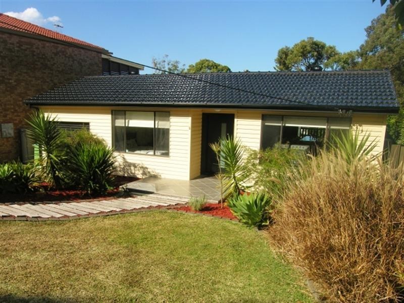 5 Woodlawn Drive, Budgewoi NSW 2262