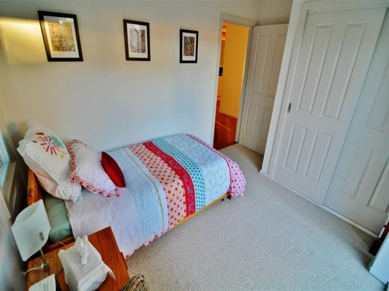 4 Kyong Avenue, Buff Point NSW 2262