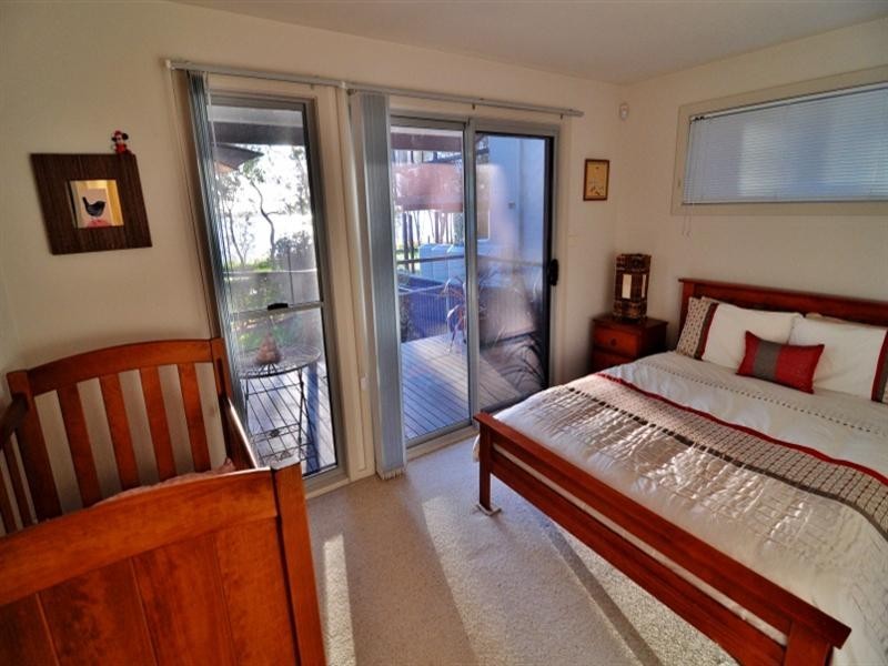 4 Kyong Avenue, Buff Point NSW 2262