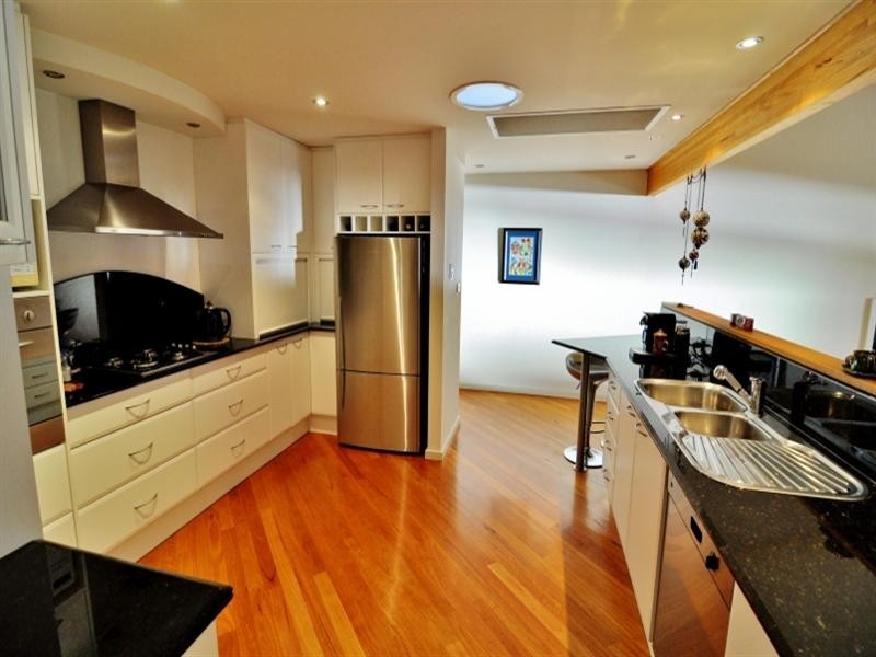 4 Kyong Avenue, Buff Point NSW 2262