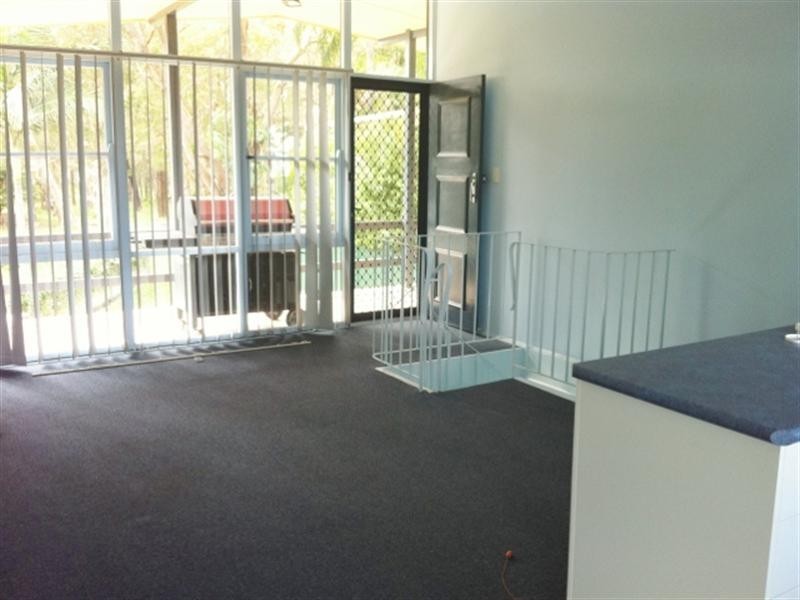 101 Natuna Avenue, Budgewoi NSW 2262