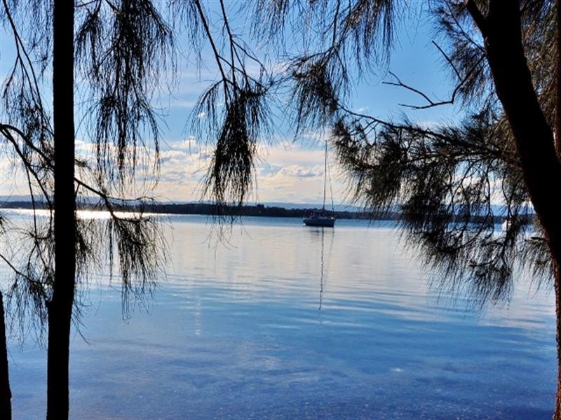 Summerland Point NSW 2259