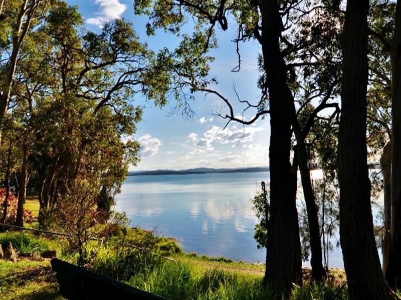 Summerland Point NSW 2259