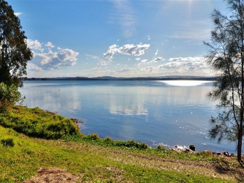 Summerland Point NSW 2259