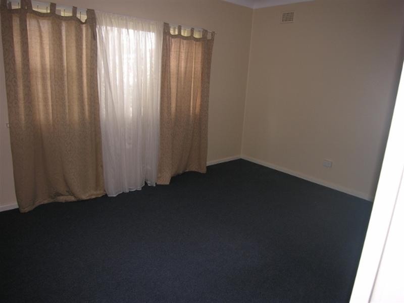 5 Wallarah Road, Gorokan NSW 2263