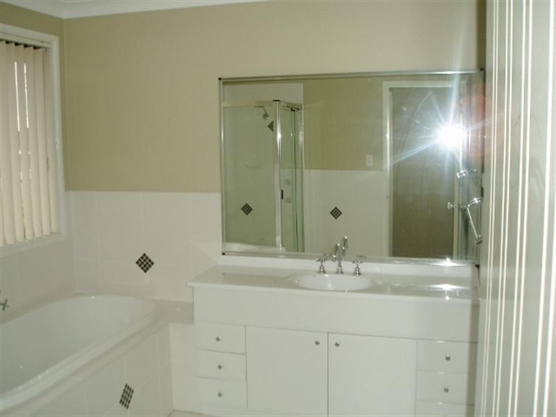 10 Mulwala Drive, Wyee Point NSW 2259