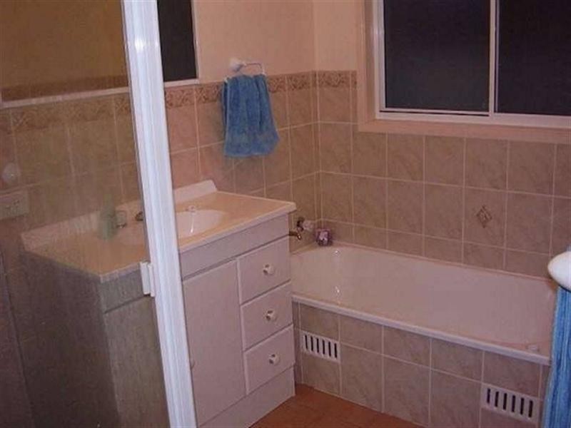 49 Bridge Avenue, Chain Valley Bay NSW 2259