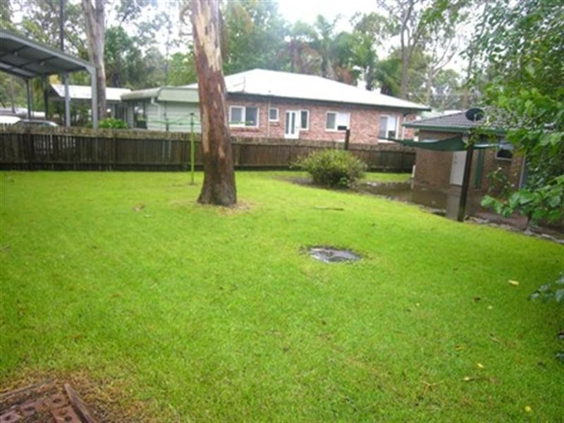 8 Lakeshore Avenue, Chain Valley Bay NSW 2259