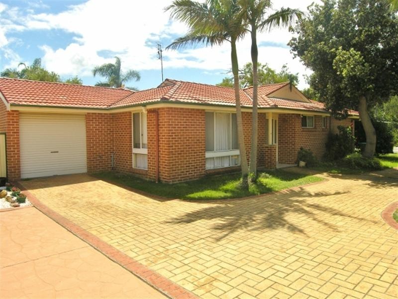 4/1-3 Ourringo Street, Budgewoi NSW 2262