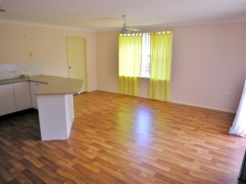 4/1-3 Ourringo Street, Budgewoi NSW 2262