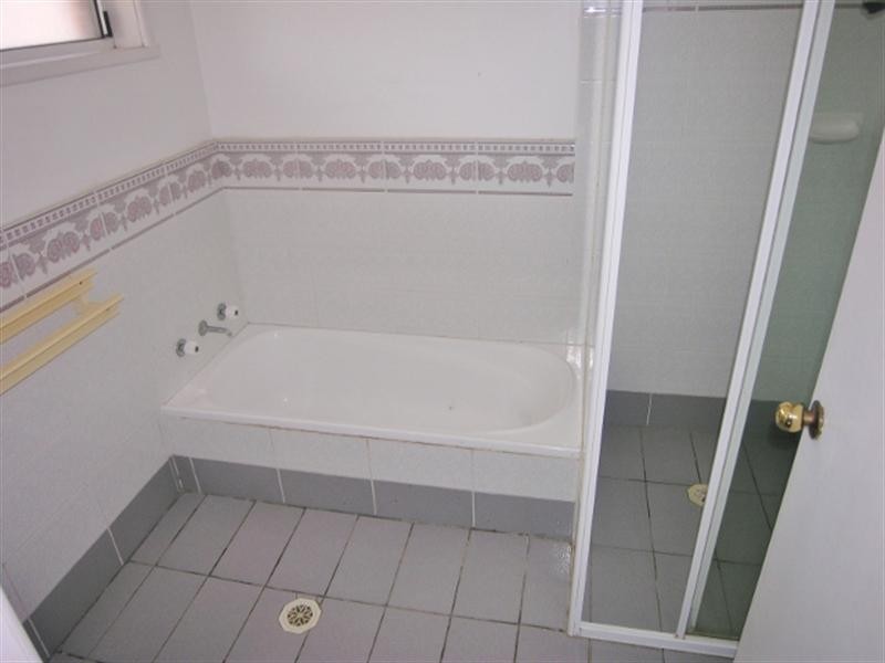 4/1-3 Ourringo Street, Budgewoi NSW 2262