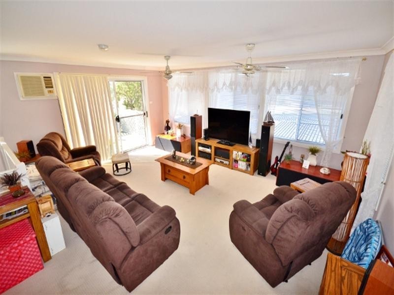 13 Boronia Road, Lake Munmorah NSW 2259