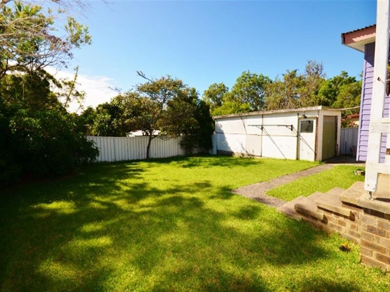 13 Boronia Road, Lake Munmorah NSW 2259