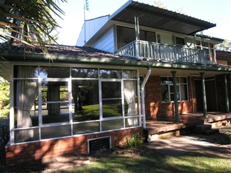 27 Natuna Avenue, Budgewoi NSW 2262