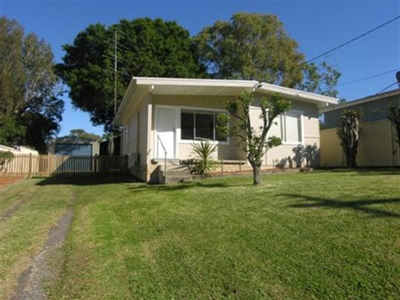 24 Sunrise Avenue, Budgewoi NSW 2262