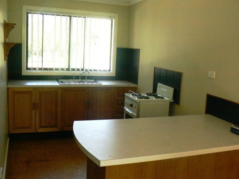 32 Elizabeth Bay Drive, Lake Munmorah NSW 2259