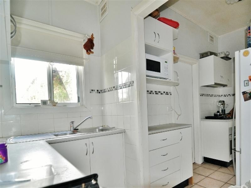 11 Woodland Parkway, Buff Point NSW 2262