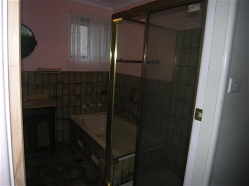 28 Wadalba Avenue, Lake Haven NSW 2263