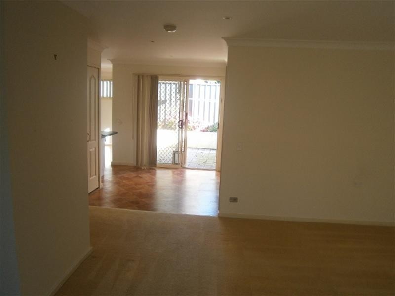 7/117-119 Wells Street, Springfield NSW 2250
