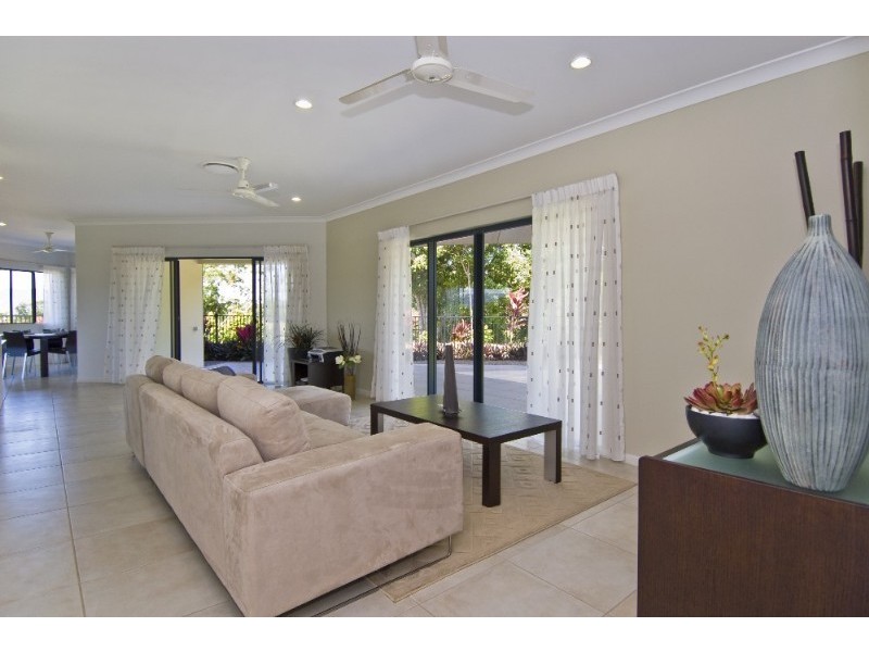 Bentley Park QLD 4869