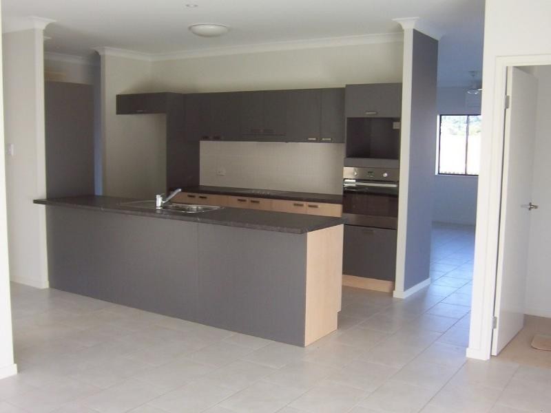 Bentley Park QLD 4869