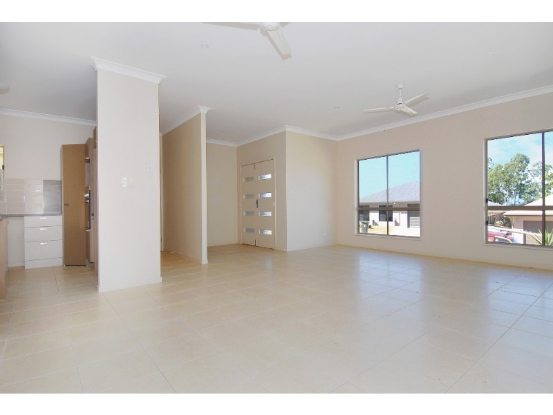 Bentley Park QLD 4869