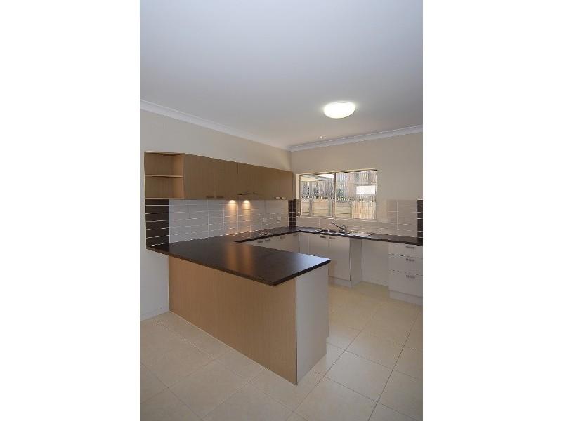 Bentley Park QLD 4869